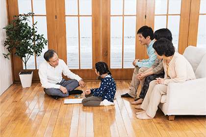 お客様と笑顔を共有できるモノづくりを目指します